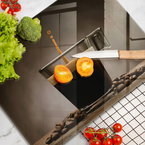 Szklana deska do krojenia Szklanka i ziarna kawy