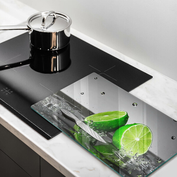 Szklana deska do krojenia Soczyste limonki i woda