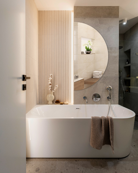 Minimalistyczne lustro półokrągłe bez ramki 25x50 cm