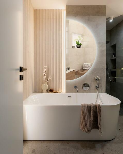 Lustro pół koła led na ścianę 50x100 cm