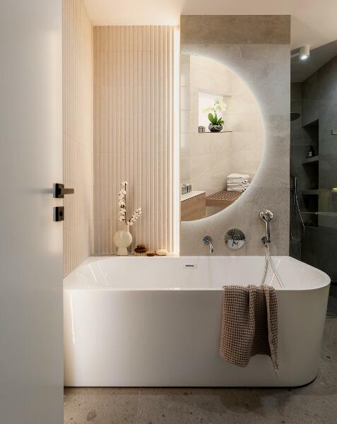 Lustro pół koła led na ścianę 50x100 cm