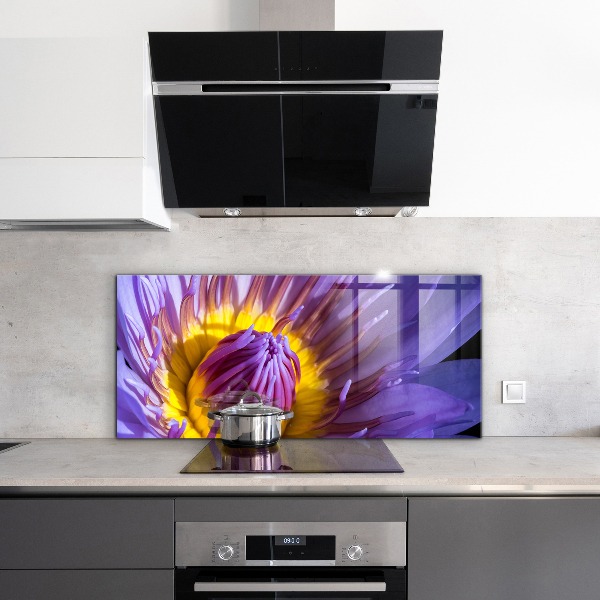 Lacobel do kuchni Detale Fioletowego Kwiatu