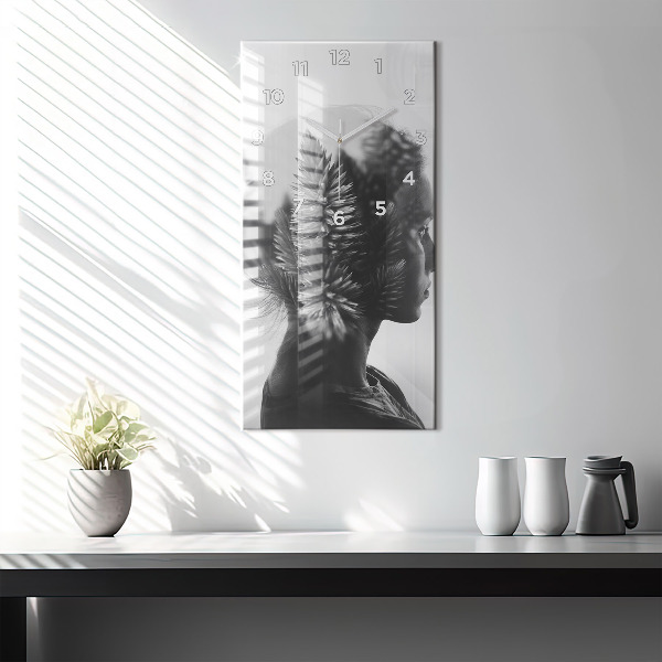 Zegar szklany pionowy Portret kobiety