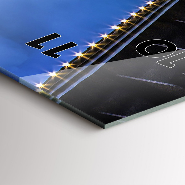 Zegar ścienny pionowy Skalisty brzeg pod mostem