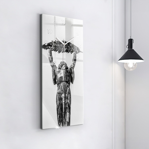 Zegar ścienny pionowy Statua Wolności w Budapeszcie