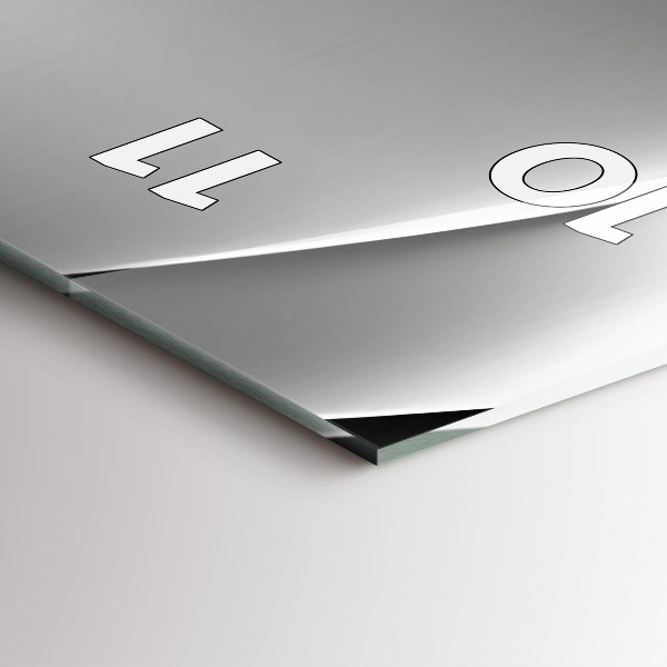 Zegar ścienny pionowy Srebrna abstrakcja