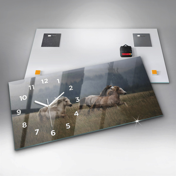 Zegar poziomy Konie w galopie