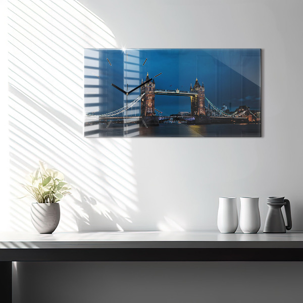 Zegar poziomy Tower Bridge Londyn nocą