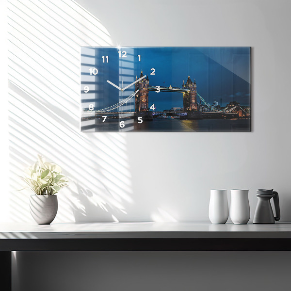 Zegar poziomy Tower Bridge Londyn nocą