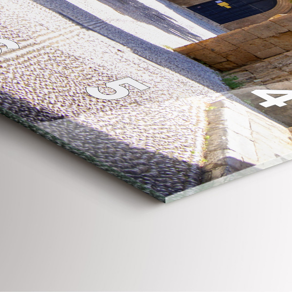 Kwadratowy zegar Malownicza ulica Rodos