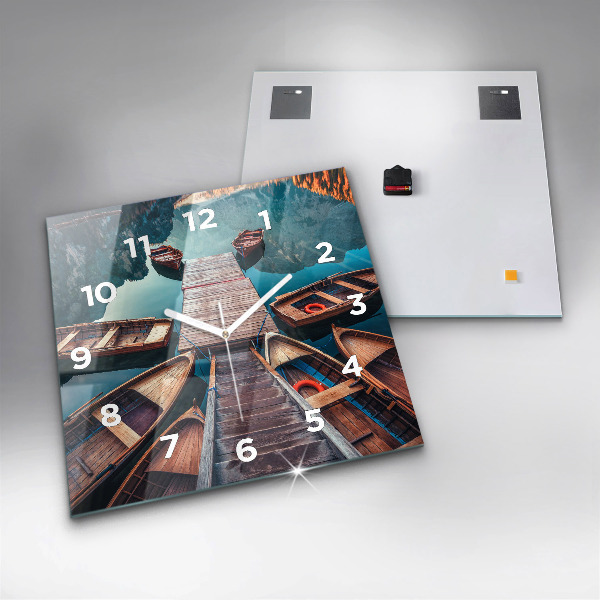 Kwadratowy zegar Pomost i Jezioro