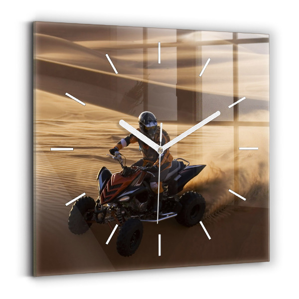 Kwadratowy zegar Quad na pustyni