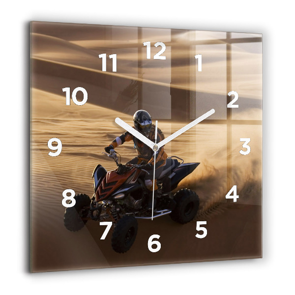 Kwadratowy zegar Quad na pustyni