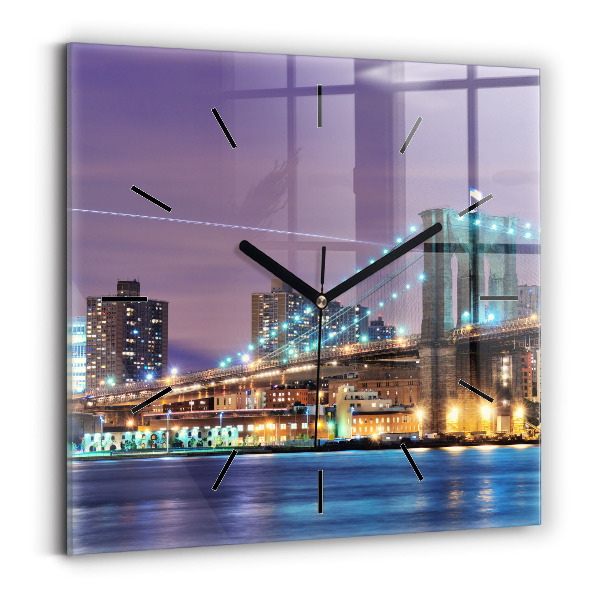 Kwadratowy zegar Brooklyn Most i East River
