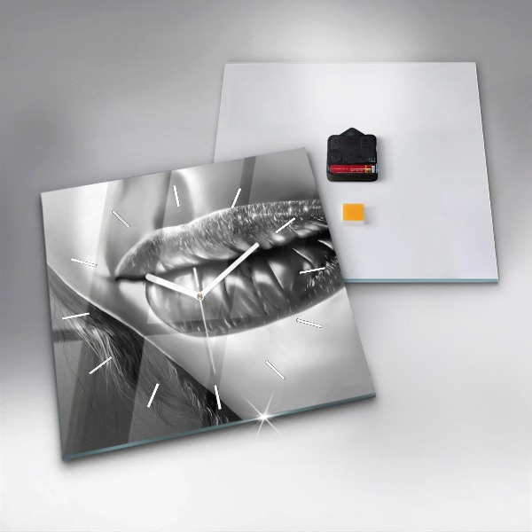 Kwadratowy zegar Usta kobiety