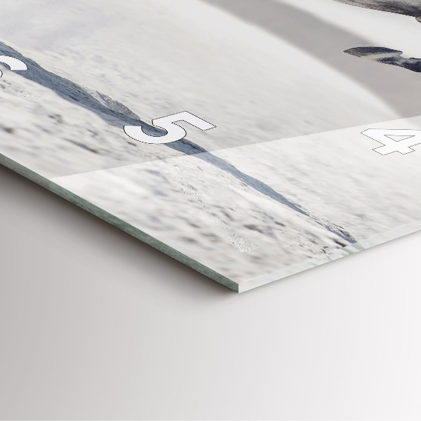 Kwadratowy zegar Galopujący biały koń