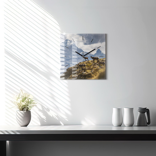 Zegar ścienny kwadratowy Koza w Dolinie Aosta