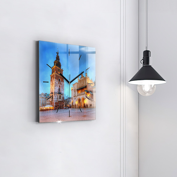 Kwadratowy zegar Rynek Główny w Krakowie