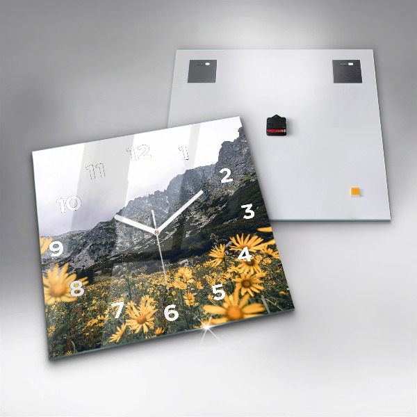 Zegar ścienny kwadratowy Łąka kwiaty w górach