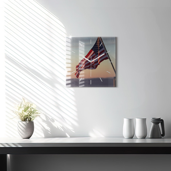 Zegar ścienny kwadratowy Wiejąca flaga USA