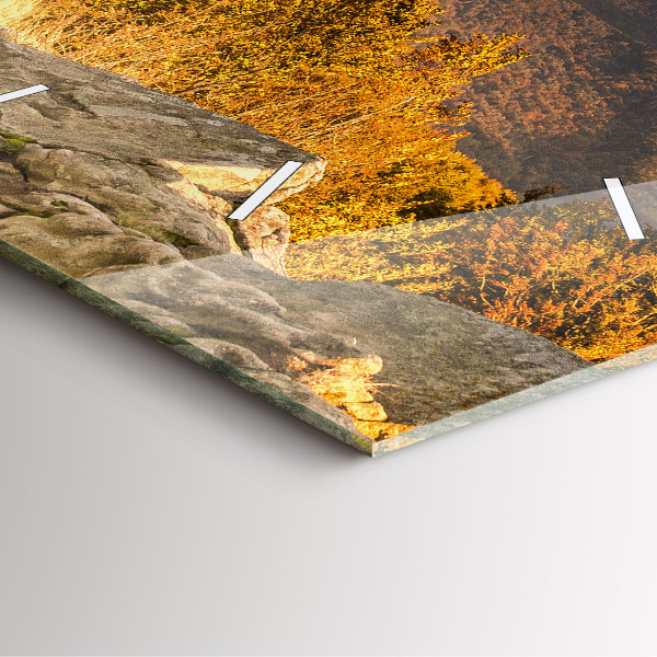 Kwadratowy zegar Góry Bieszczady