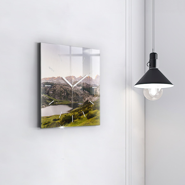 Kwadratowy zegar Jezioro i góry Pireneje