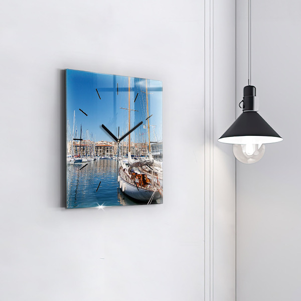 Kwadratowy zegar Marina w Marsylii Francja