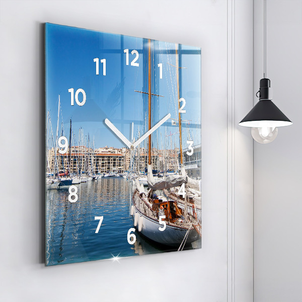 Kwadratowy zegar Marina w Marsylii Francja
