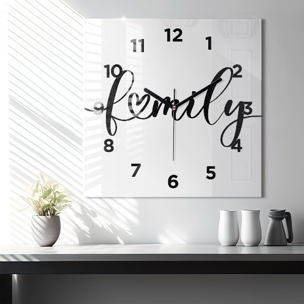 Zegar na ścianę kwadratowy Napis Family i serce