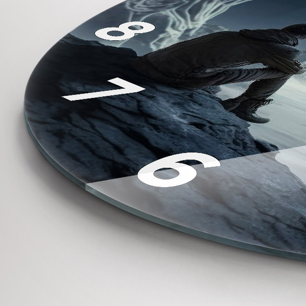 Zegar szklany okrągły Człowiek na tle księżyca