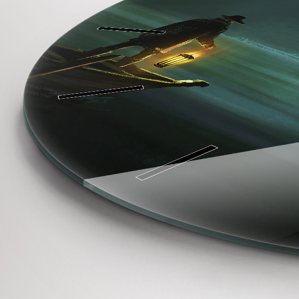 Zegar szklany okrągły Człowiek i potwór na bagnach