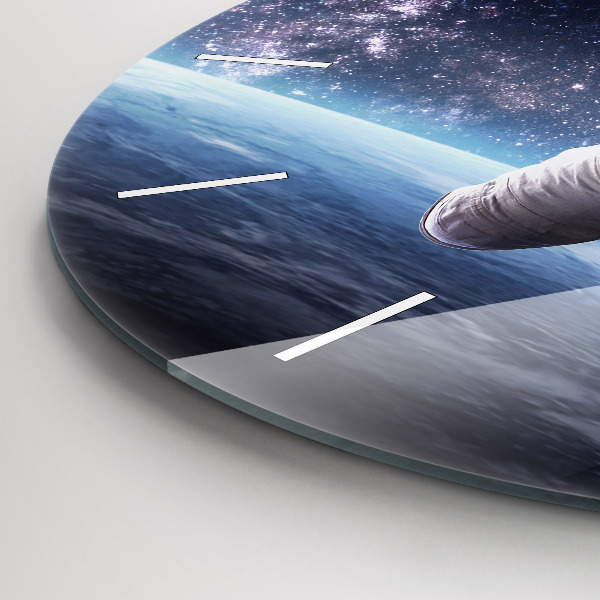 Zegar okrągły Astronauta nad ziemią